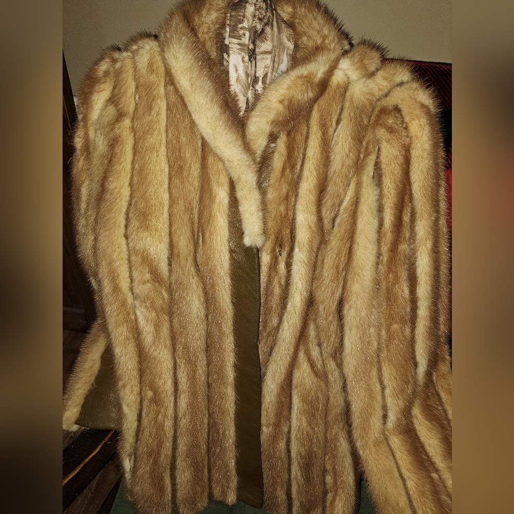 Luxurious Tan Fur Coat